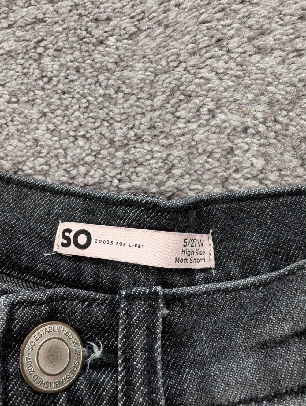 SO High Rise Mom Shorts - Picture 3 of 4